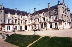 FONTENAY LE COMTE
Ch&acirc;teau de Terre Neuve